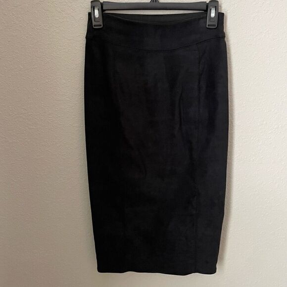 Prologue Vegan Suede Pencil Skirt Size XS - Picture 4 of 6